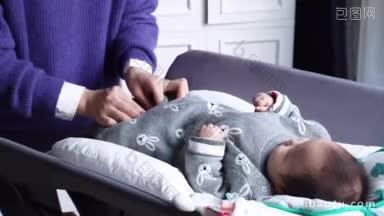 4K实拍宝妈整理婴儿衣服